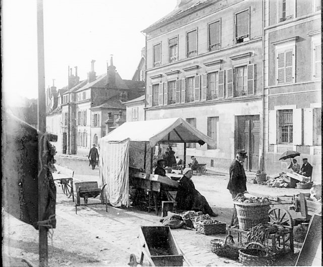 jourdemarchplacethiers2.jpg