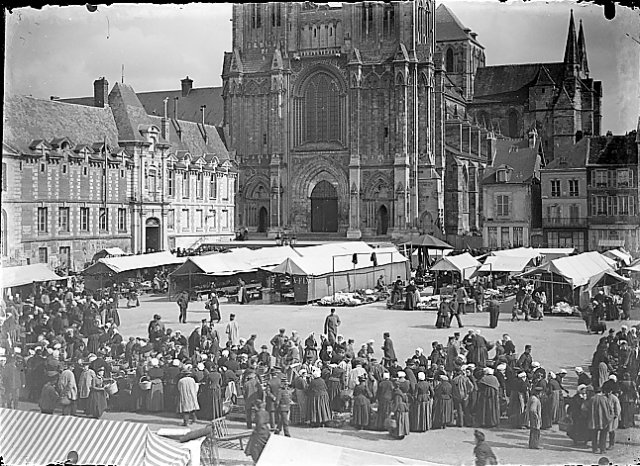 jourdemarchplacethiers8.jpg