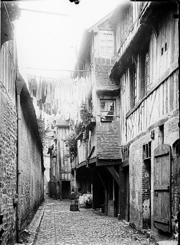 ruelledelisieux.jpg