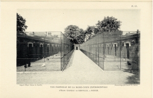 La Basse-Cour expérimentale, le Vivarium et les Serres expérimentales (pl. III)