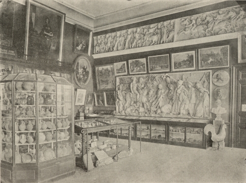 Musée de Lisieux - Salle des Collections Delaporte