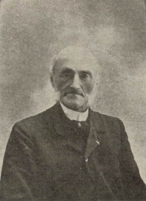 M. Augustin Delaporte qui fit don au Musée de Lisieux d'une magnifique collection de vases et de documents Gallo-Romains