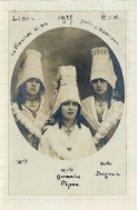 La Rosière et ses demoiselles d'honneur - Lisieux, 1929
